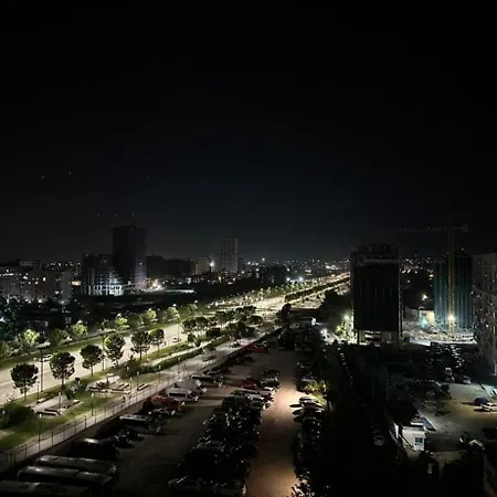 La 公寓 地拉那